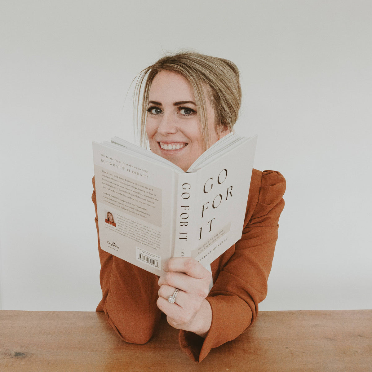 BOOK - GO FOR IT