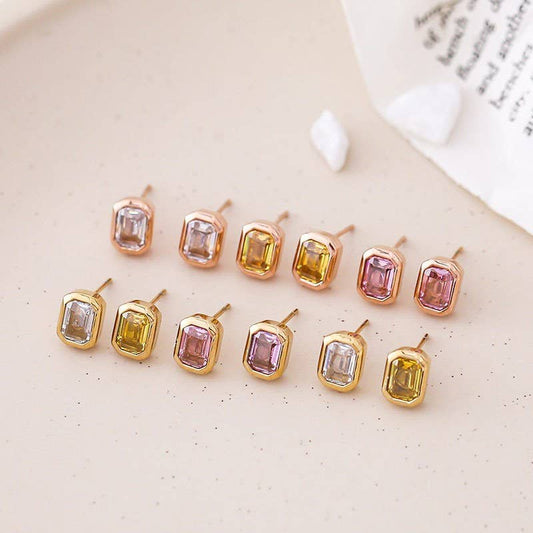 # EARRINGS - 18K TARNISH-FREE STUDS