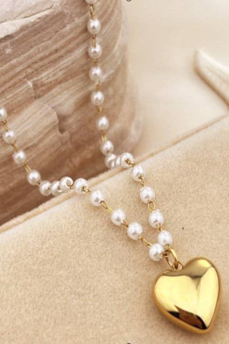 # NECKLACE - HEART 18K PEARL