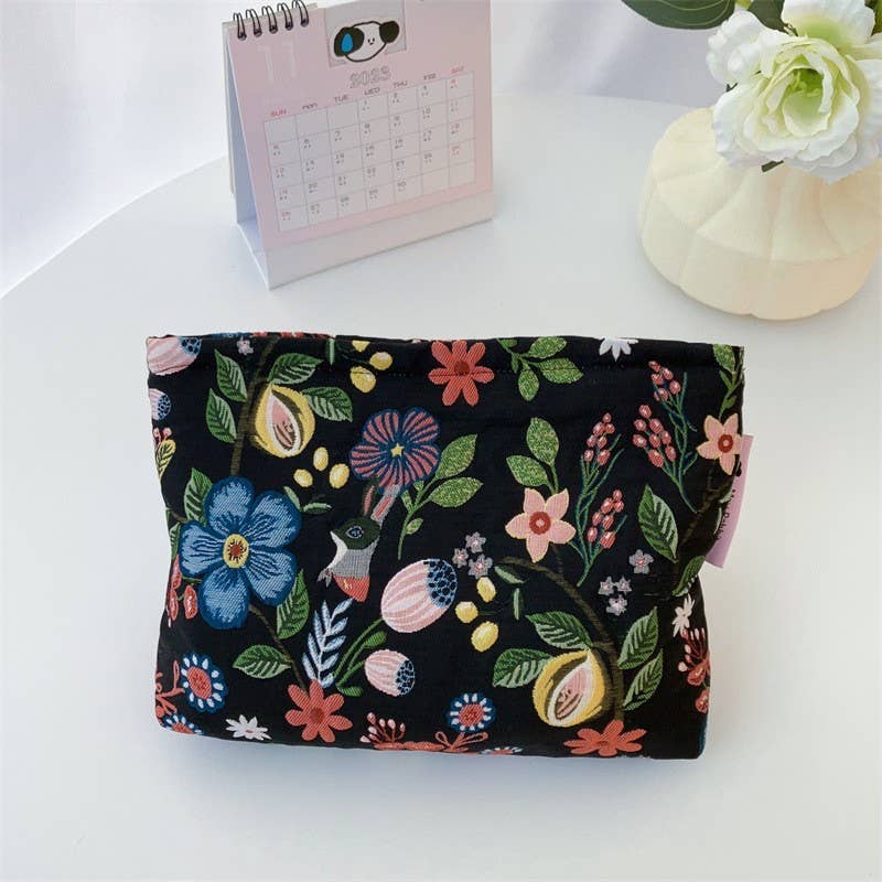 # BAG - MAKEUP FLORAL POUCH/BLACK