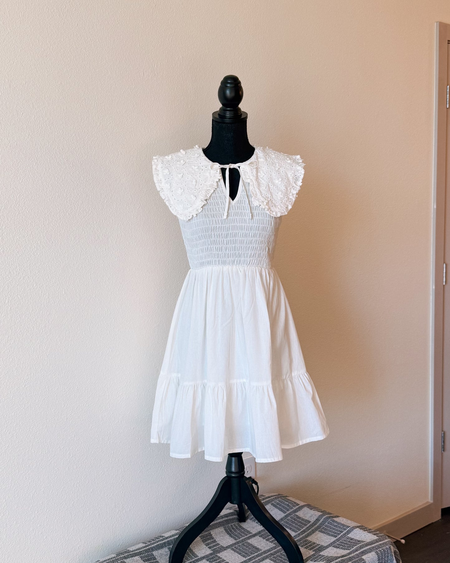 CHLOE SMOCK WHITE DRESS