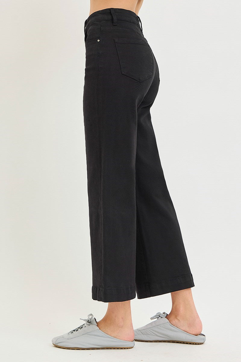 BLACK WIDE CROP JEANS