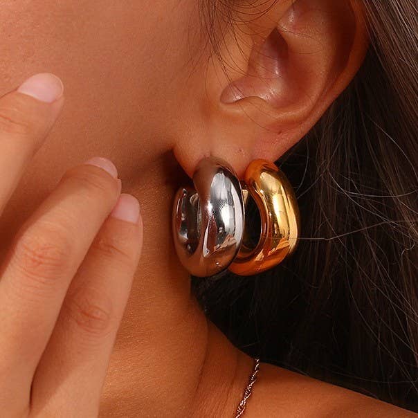# EARRINGS - 18K TARNISH-FREE HOOPS