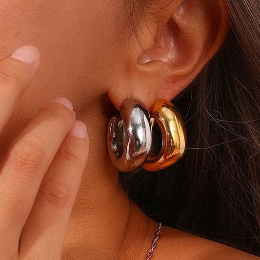 # EARRINGS - 18K TARNISH-FREE HOOPS