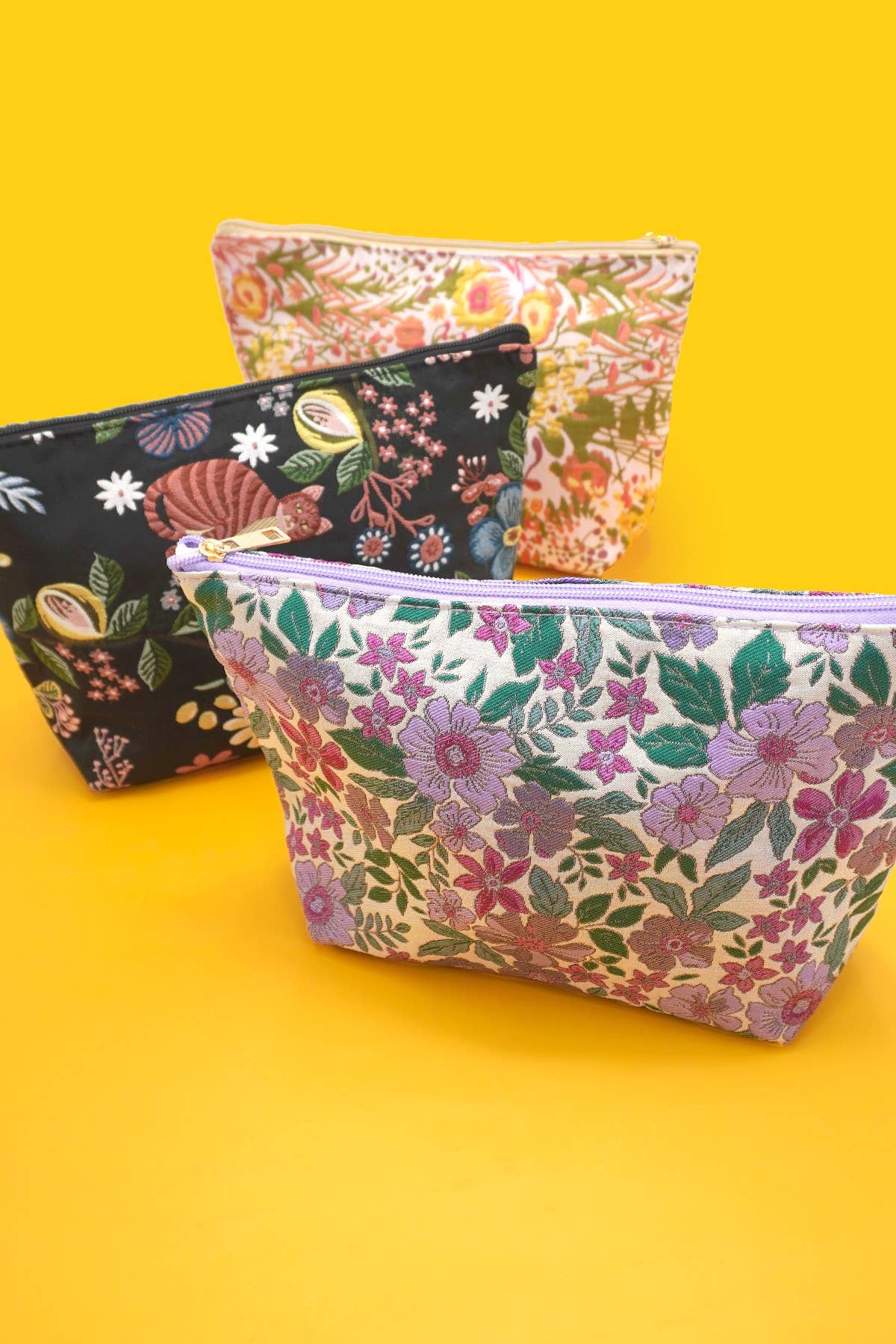 # BAG - MAKEUP FLORAL POUCH/BLACK